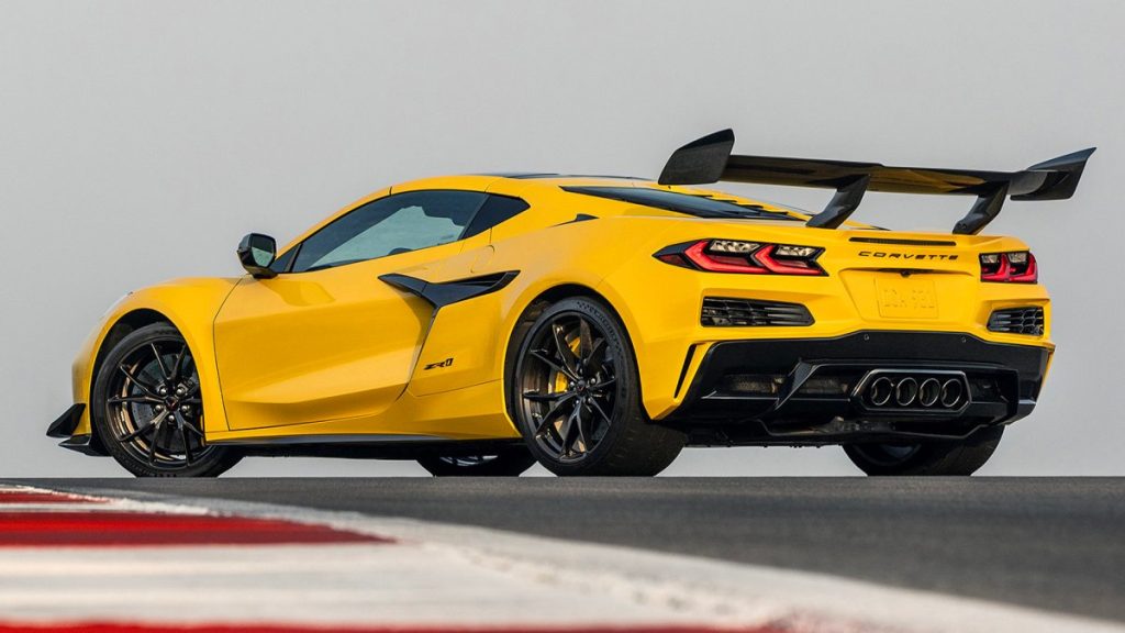 Some Chevy Corvette ZR1 Owners Report Paint Chipping at 180 MPH and Above