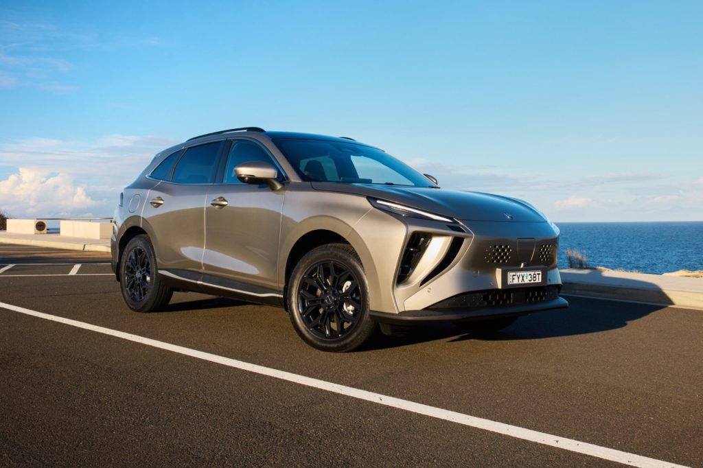 New Chinese brand Forthing launches first electric SUV in Australia, pitched at under $40,000